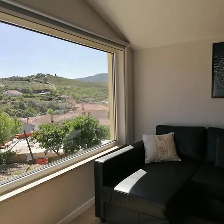 Eiradouro - Casa Oliveira Mos (Guarda)