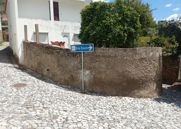 Eiradouro - Casa Oliveira Daire