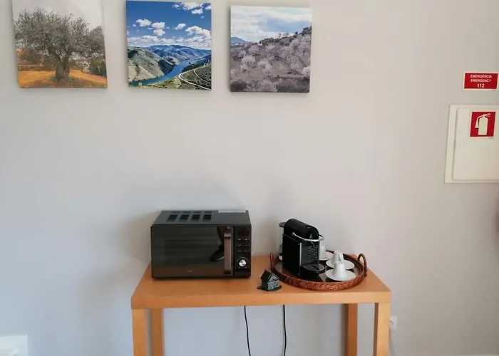 Eiradouro - Casa Oliveira * Mos (Guarda)