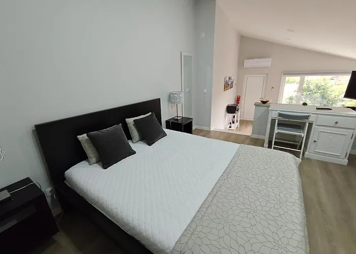 Eiradouro - Casa Oliveira *